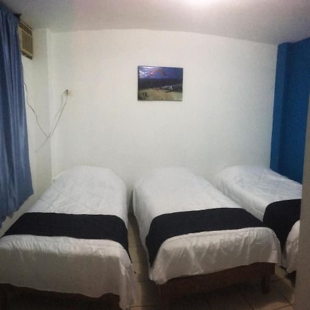 Hostal Albatros Манта Екстер'єр фото
