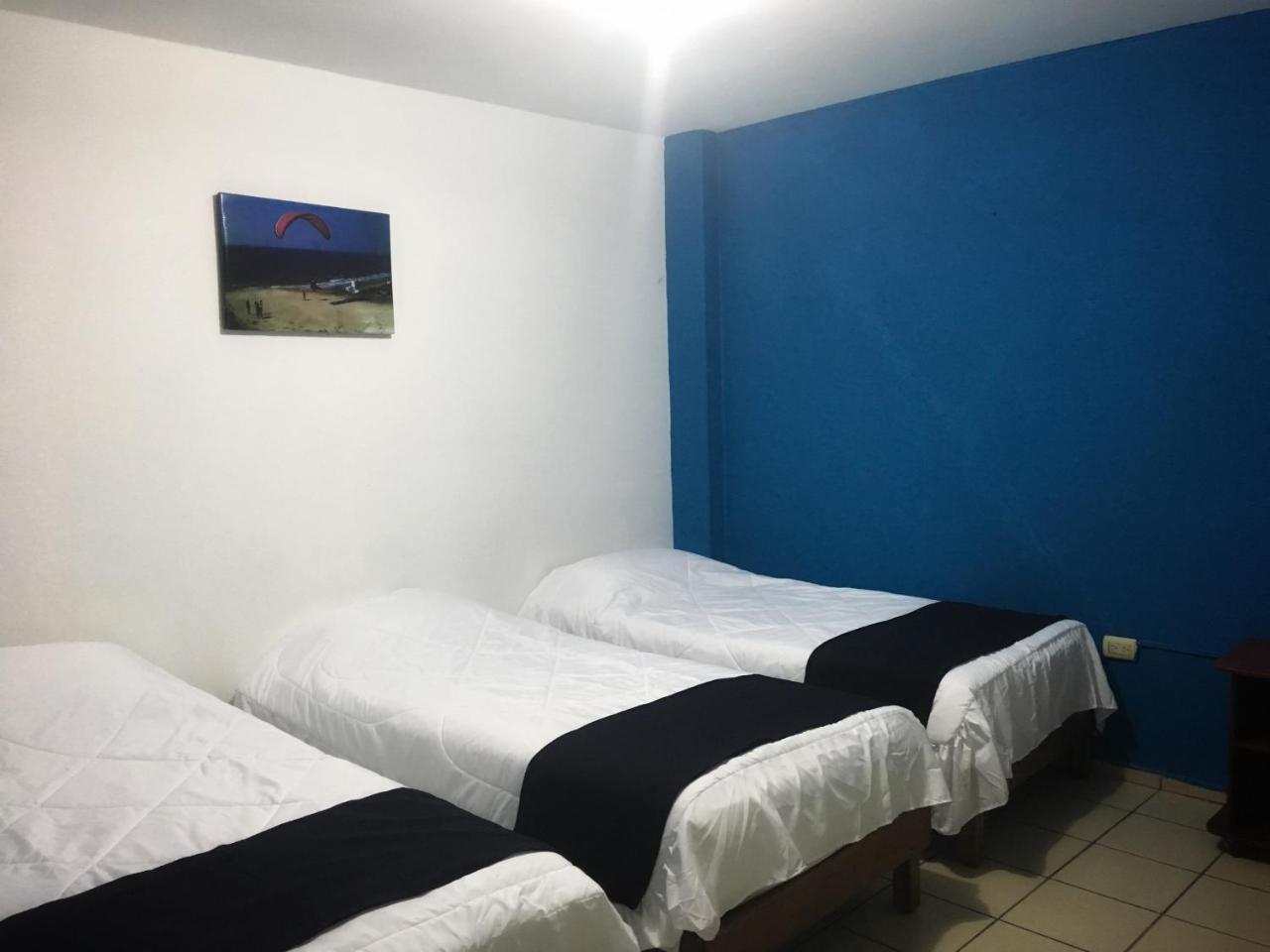 Hostal Albatros Манта Екстер'єр фото