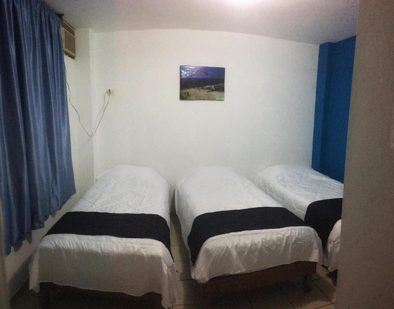 Hostal Albatros Манта Екстер'єр фото